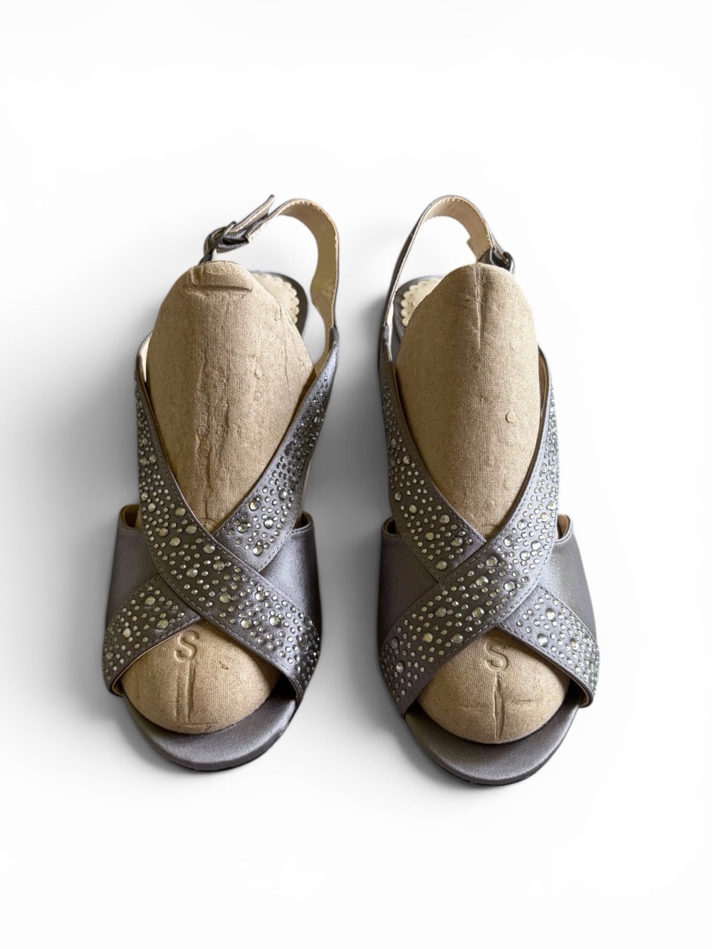 Charter Club Y2K Silver Metallic Kitten Heels With Rhinestones Size 9